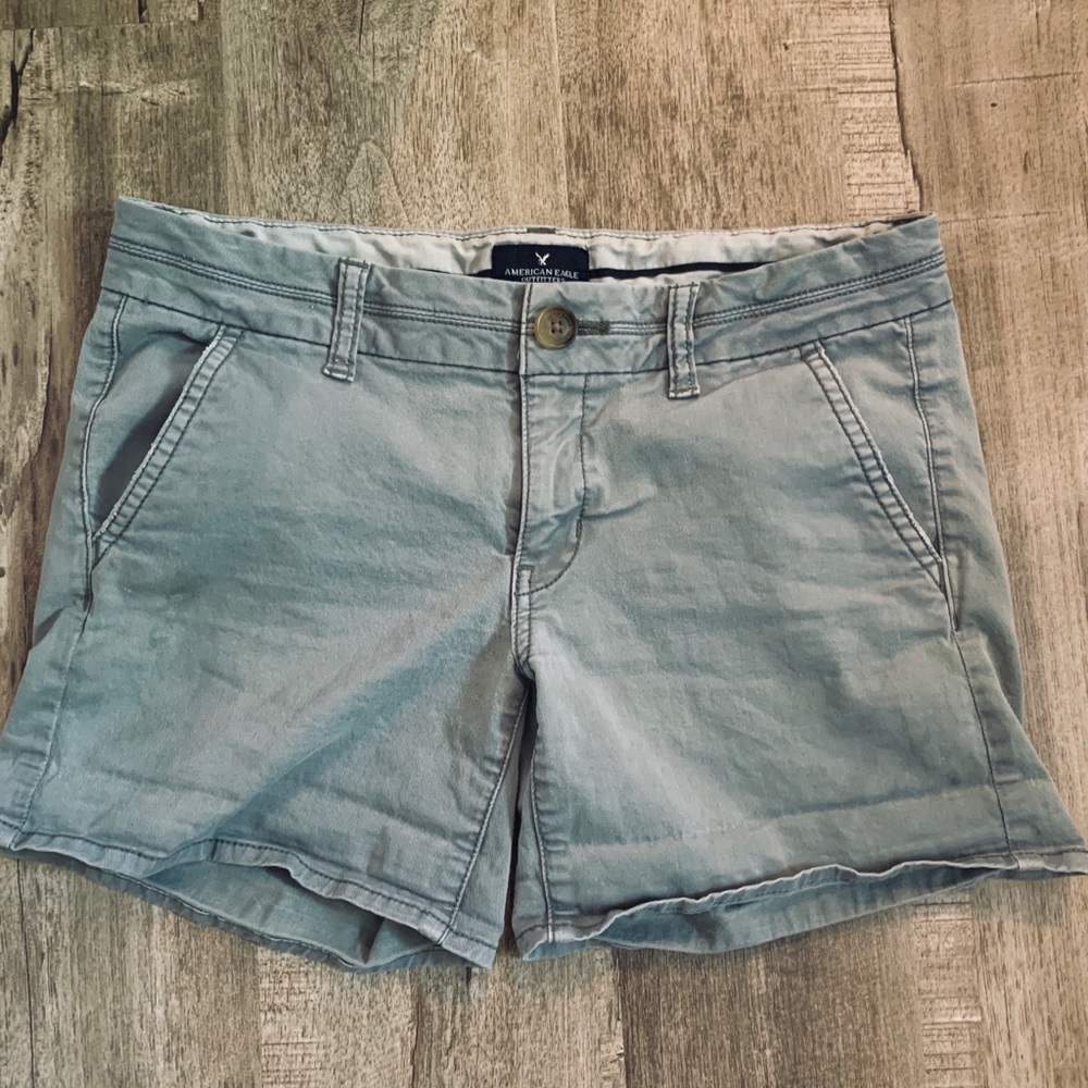 American Eagle size 4 Cotton midi shorts Olive AE